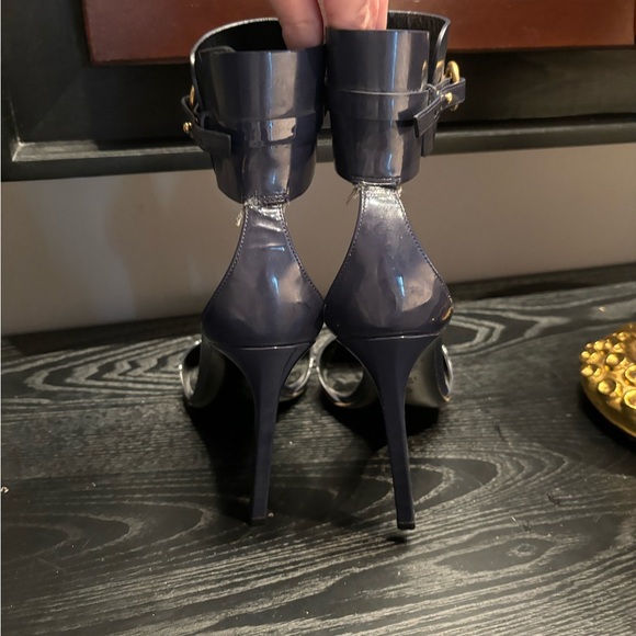 Gucci Leather Ankle Cuff "Ursula" Sandal navy - Picture 5 of 8